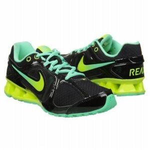NIKE Women’s REAX RUN shoes SZ 8